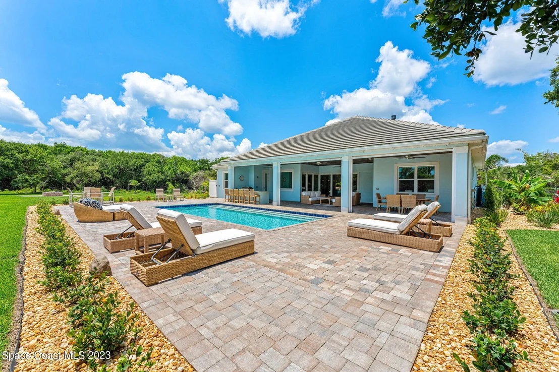 Photo of 6231 Windward Lane