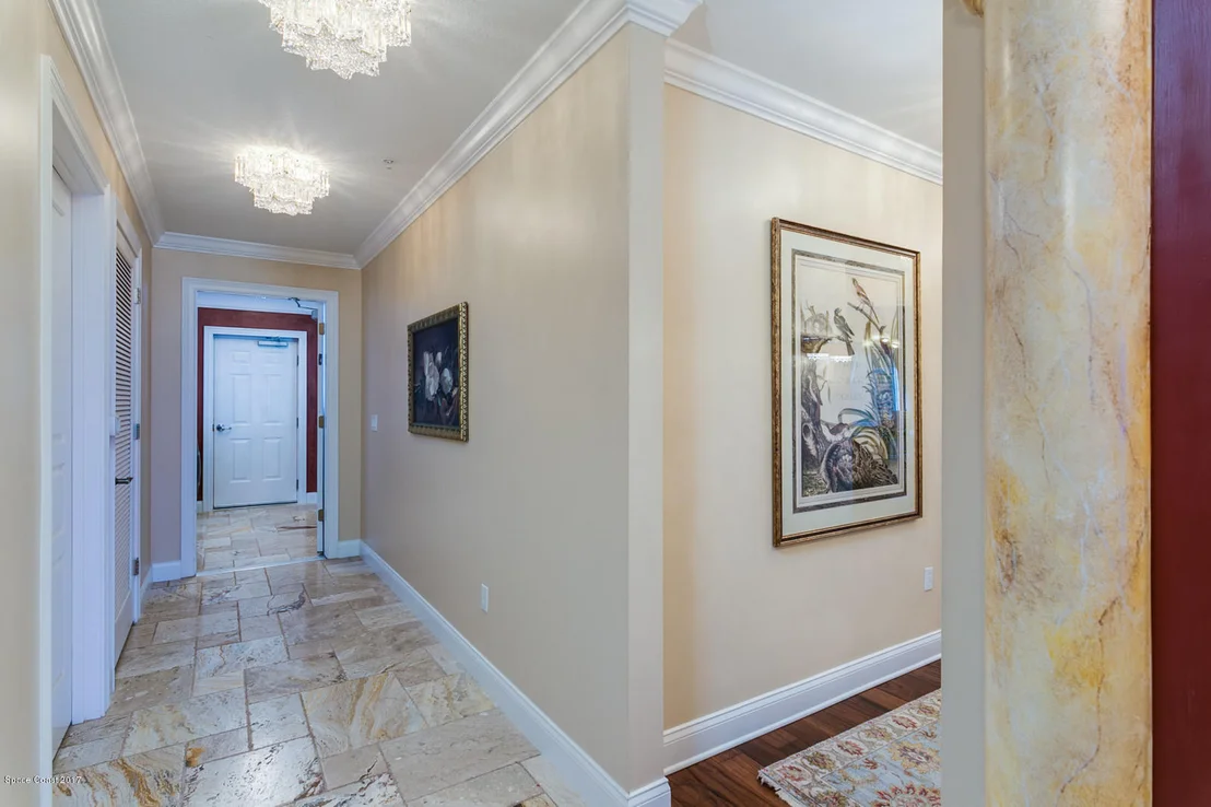 Photo of Unit 601 at 21 Riverside Drive