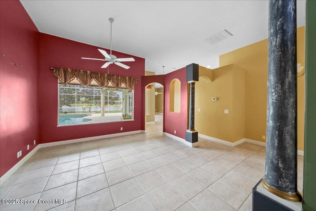 Photo of 827 Thrasher Drive