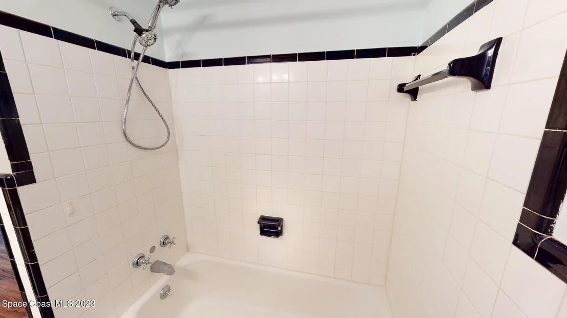 Photo of 325 Cinnamon Drive