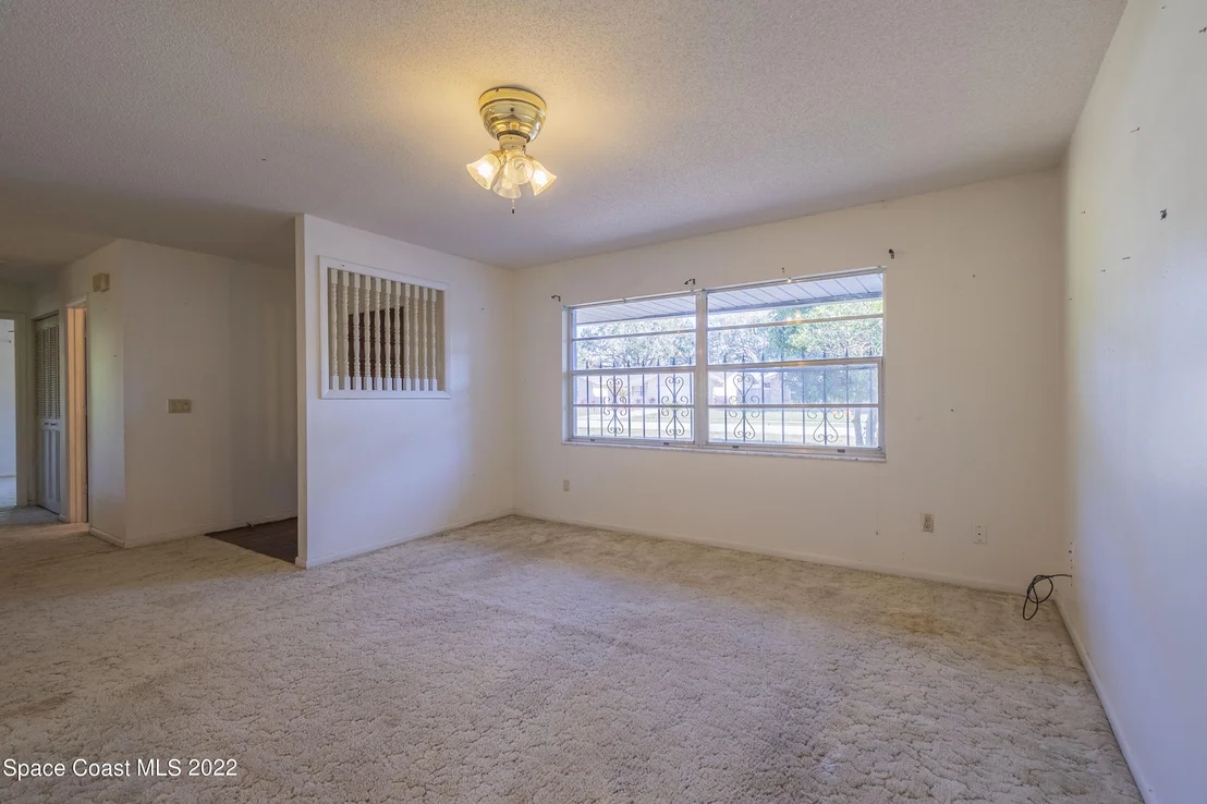 Photo of 936 Clayton Drive