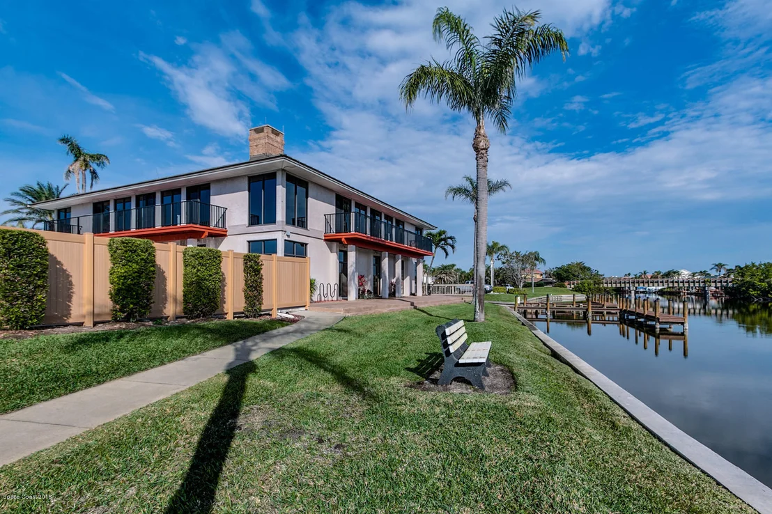 Photo of 280 Lanternback Island Drive
