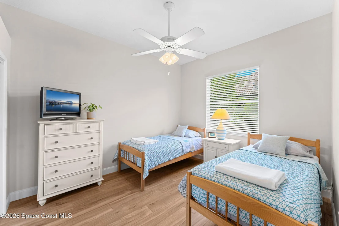 Photo of 329 Lanternback Island Drive