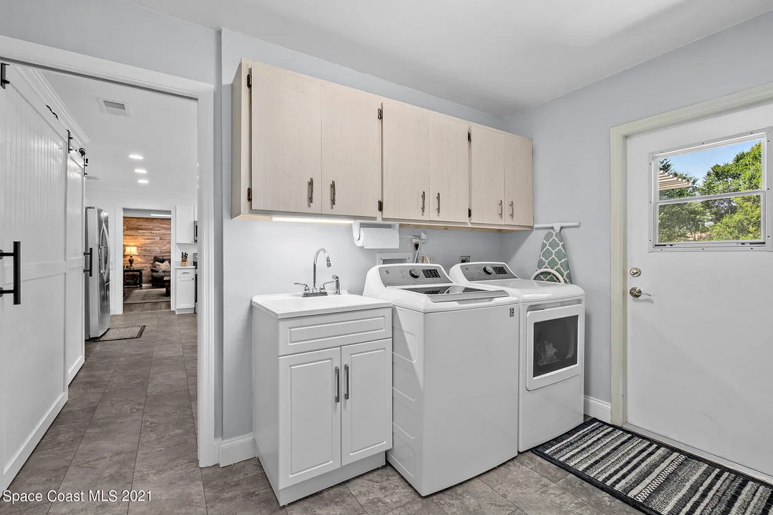 Photo of 1180 Ashlyn Drive
