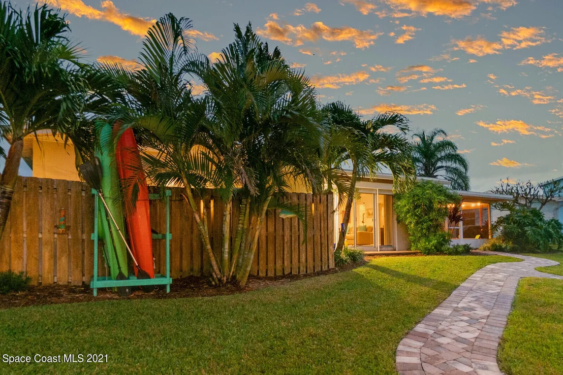 Photo of 481 Cardinal Drive