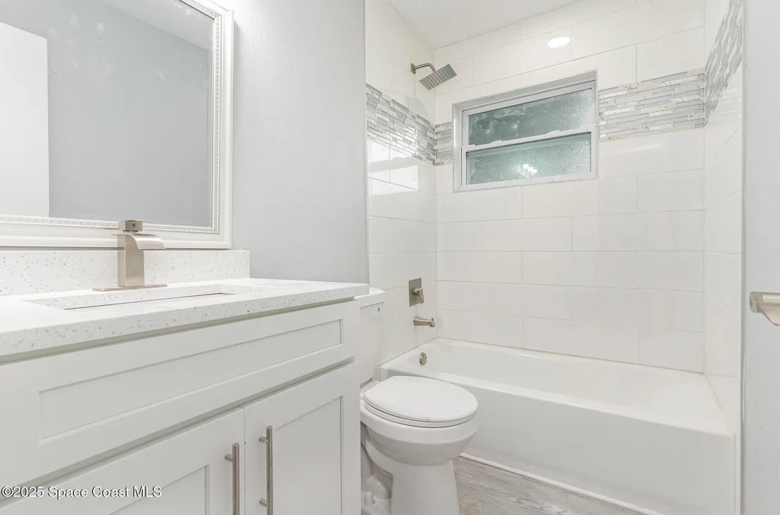 Photo of 750 Burman Lane NE