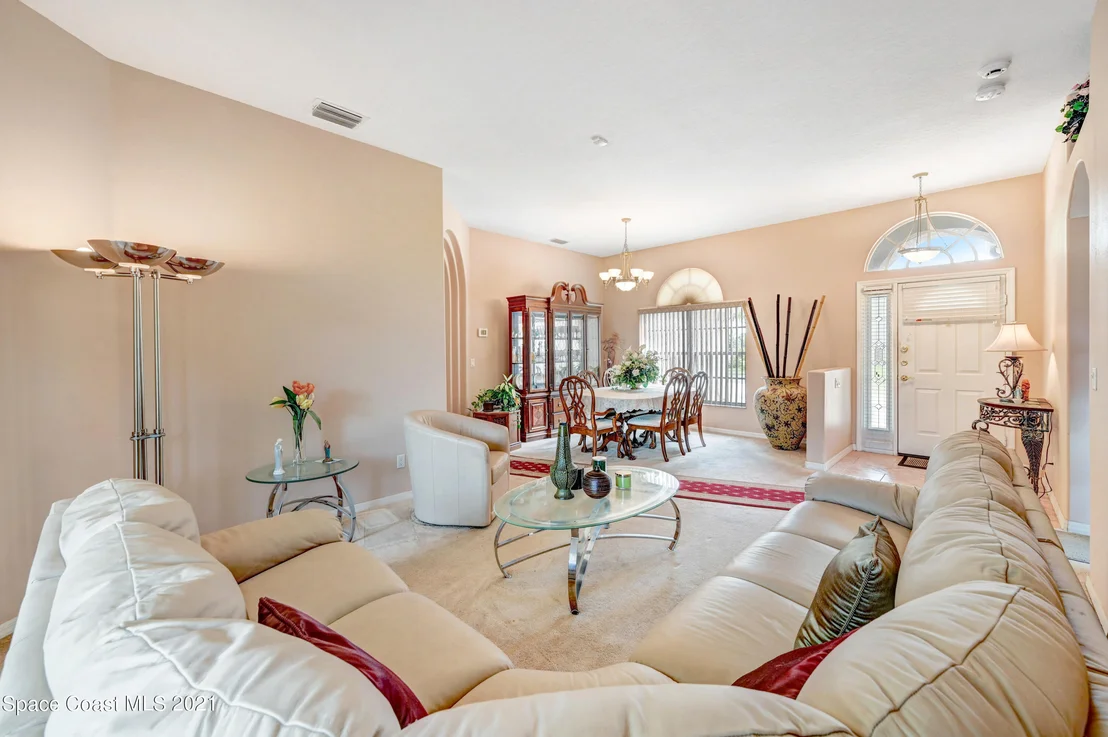 Photo of 5941 Newbury Circle