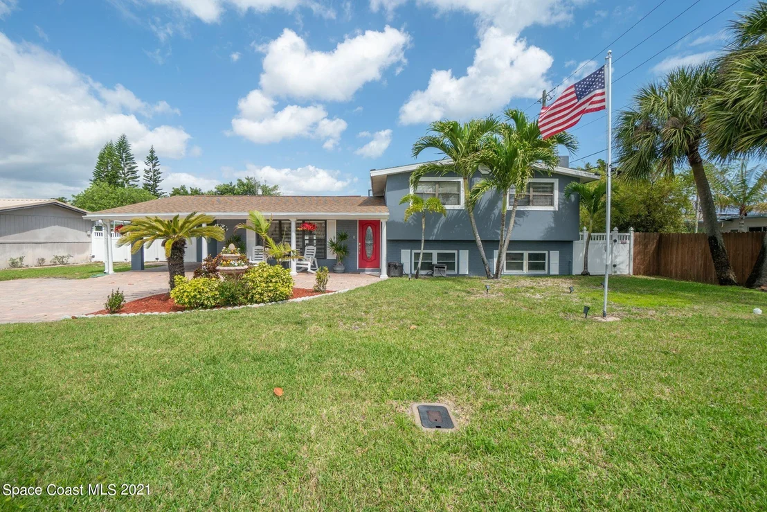 Photo of 1046 Pinetree Drive
