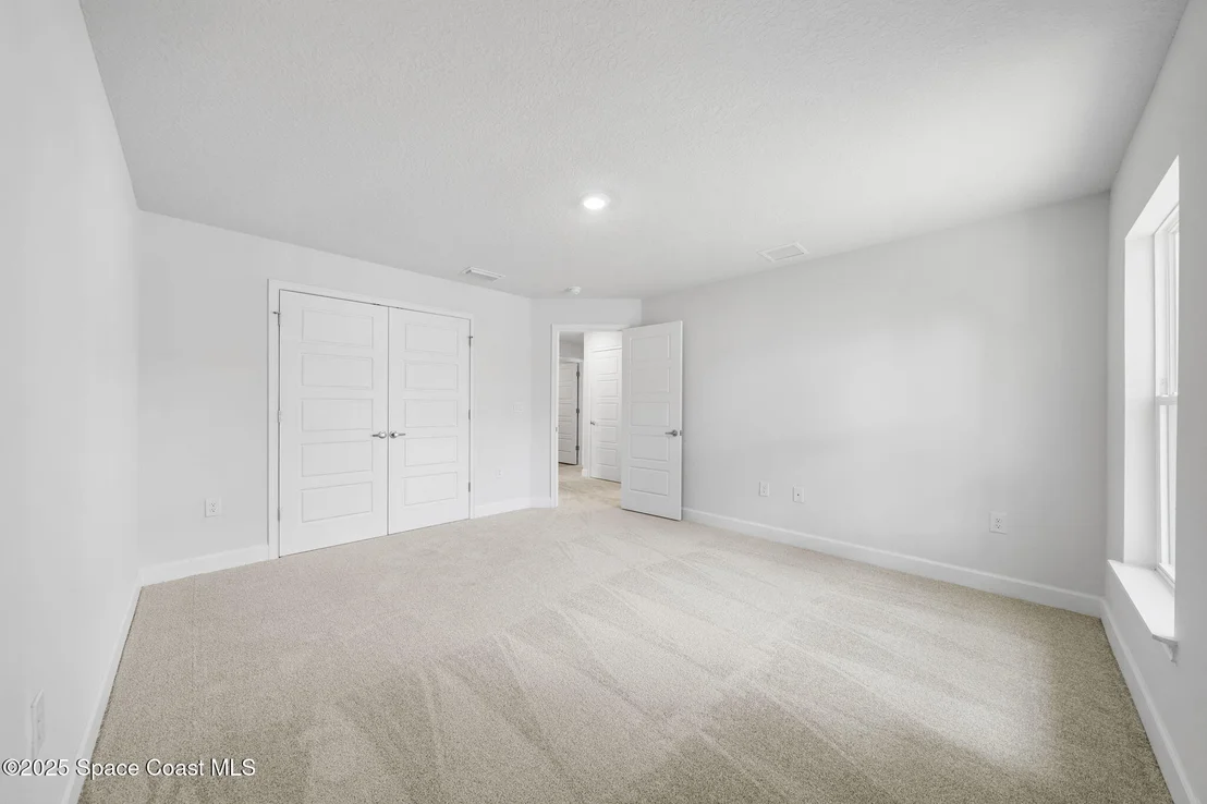 Photo of 920 Lyons Circle NW