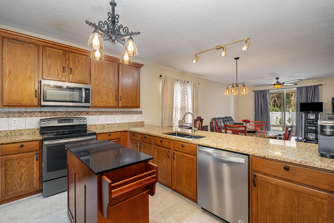 Photo of 472 Cressa Circle