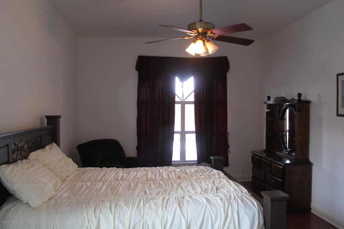 Photo of 2492 Woodfield Circle