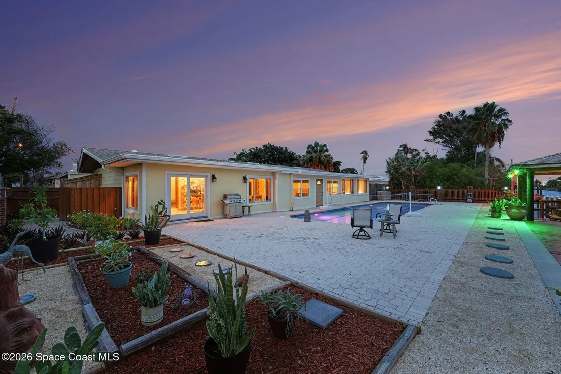 Photo of 459 Angelo Lane