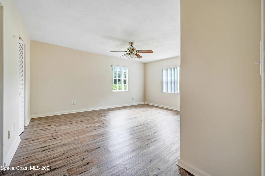 Photo of 75 Bossieux Boulevard