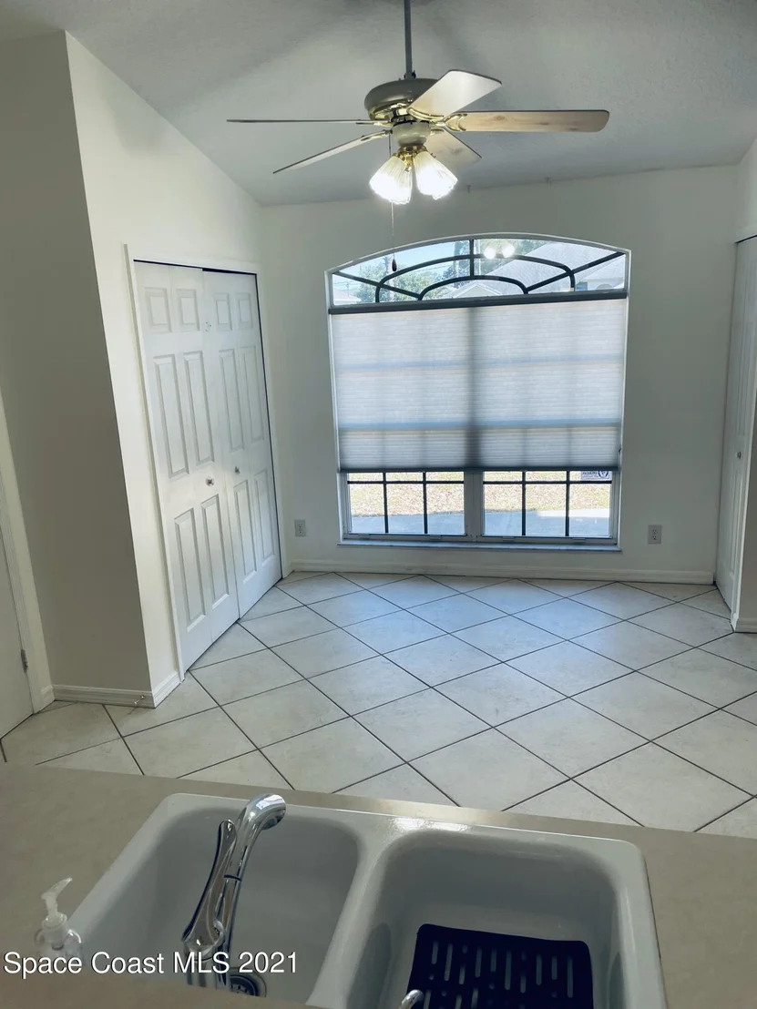 Photo of 652 Seven Gables Circle SE