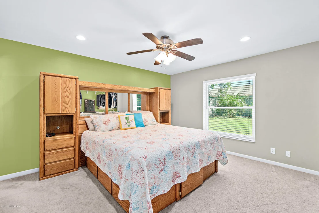 Photo of 818 Pine Shadows Avenue