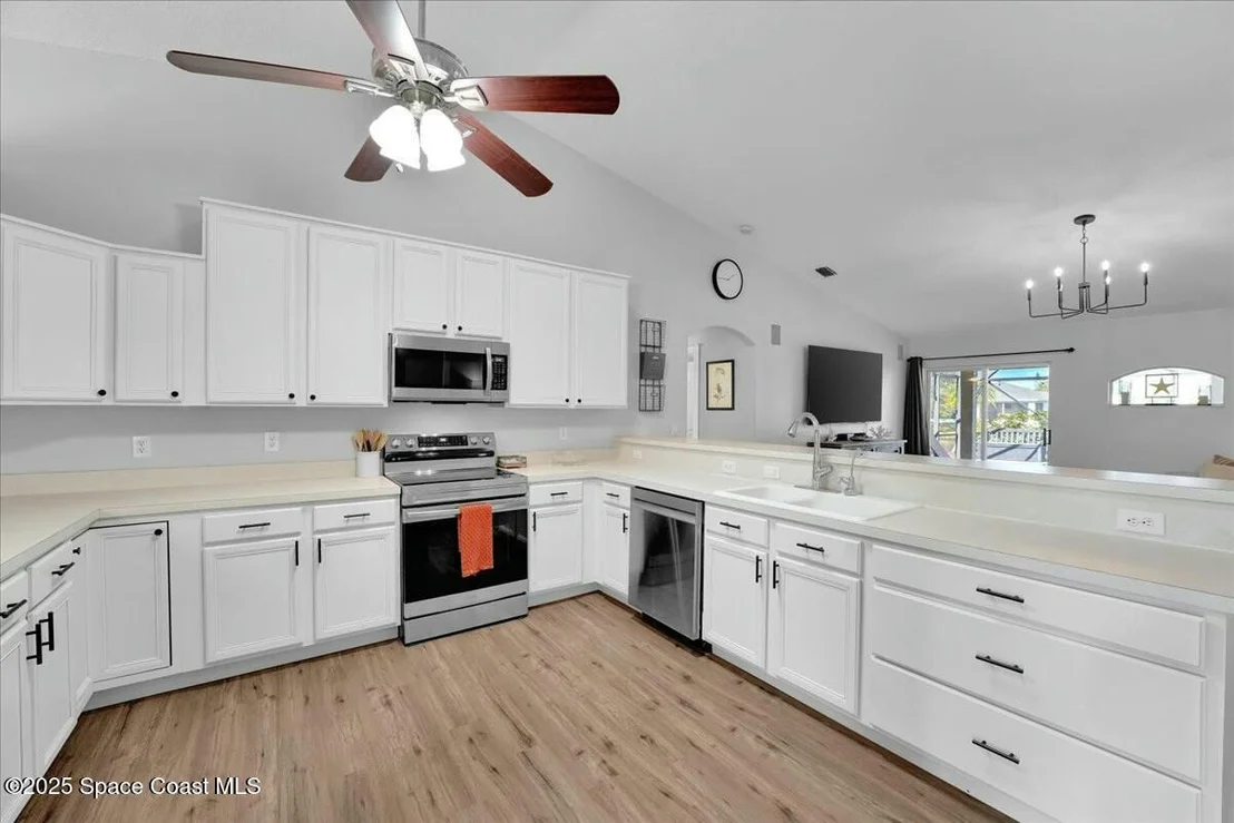 Photo of 972 Sabal Grove Drive