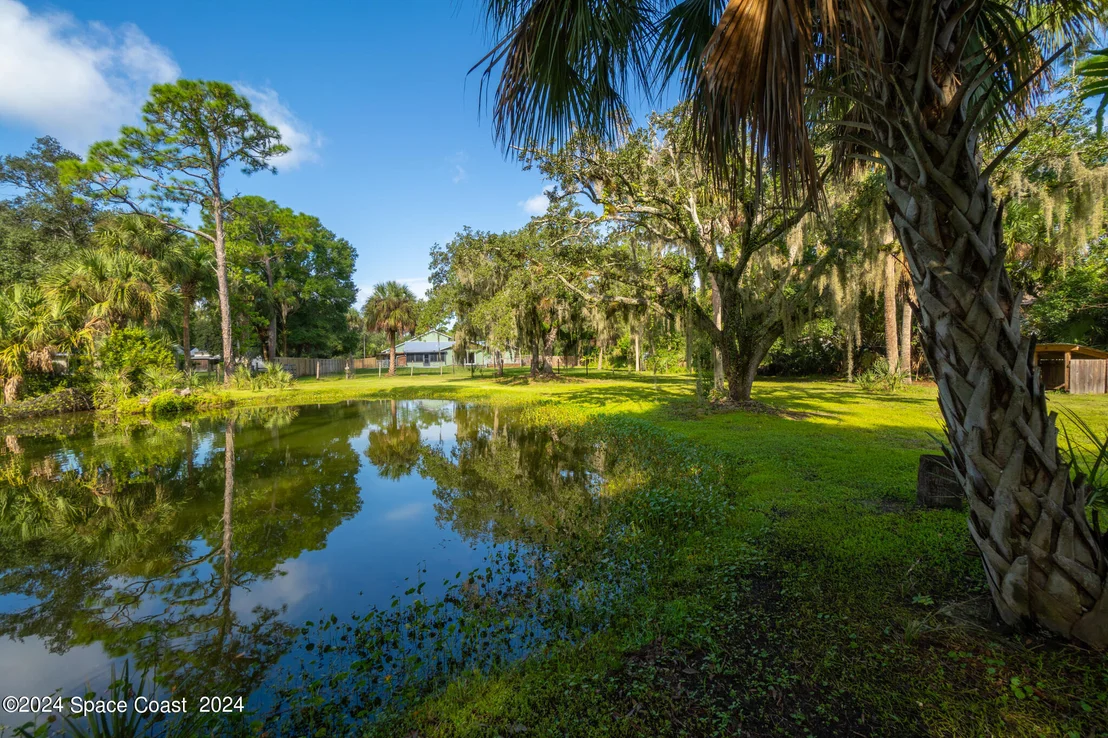 Photo of 3893 Burton Road