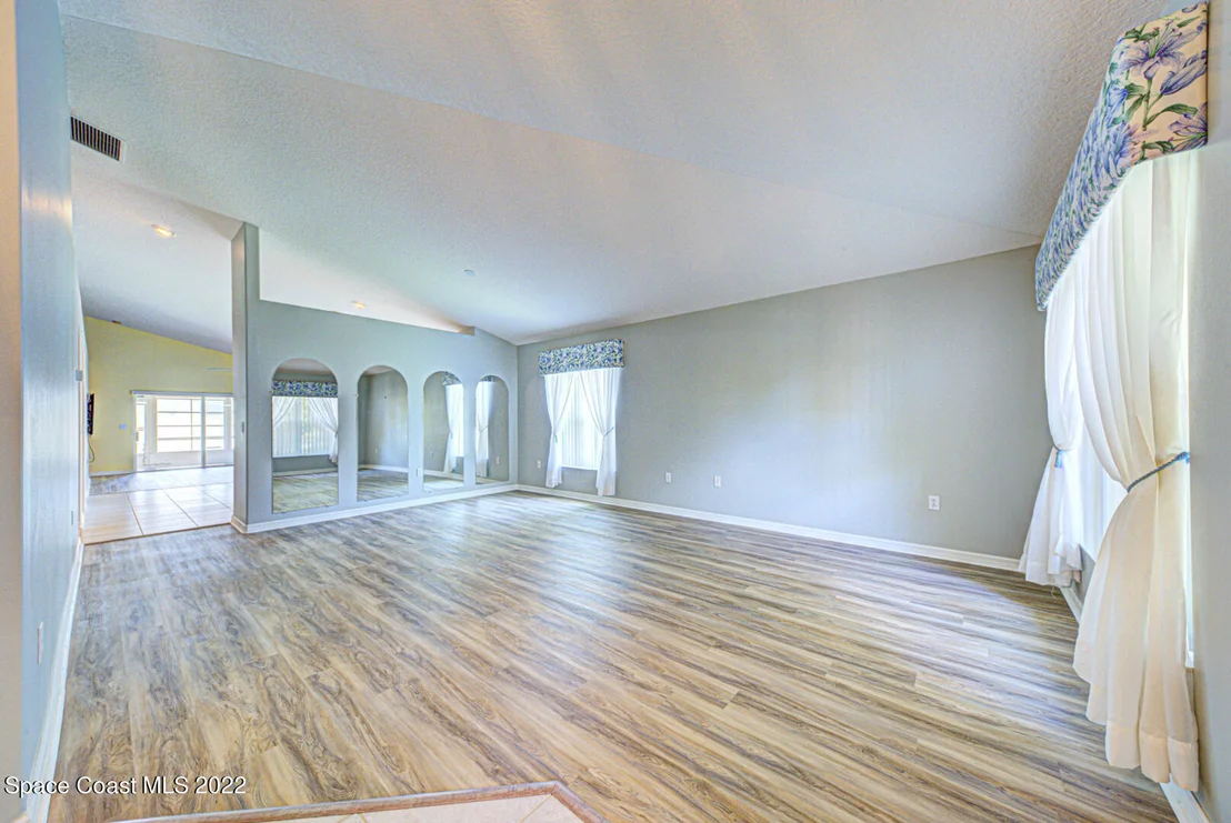 Photo of 801 Indian Oaks Drive