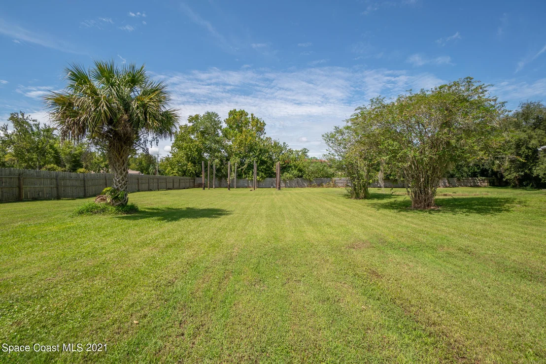 Photo of 4390 Alan Shepard Avenue