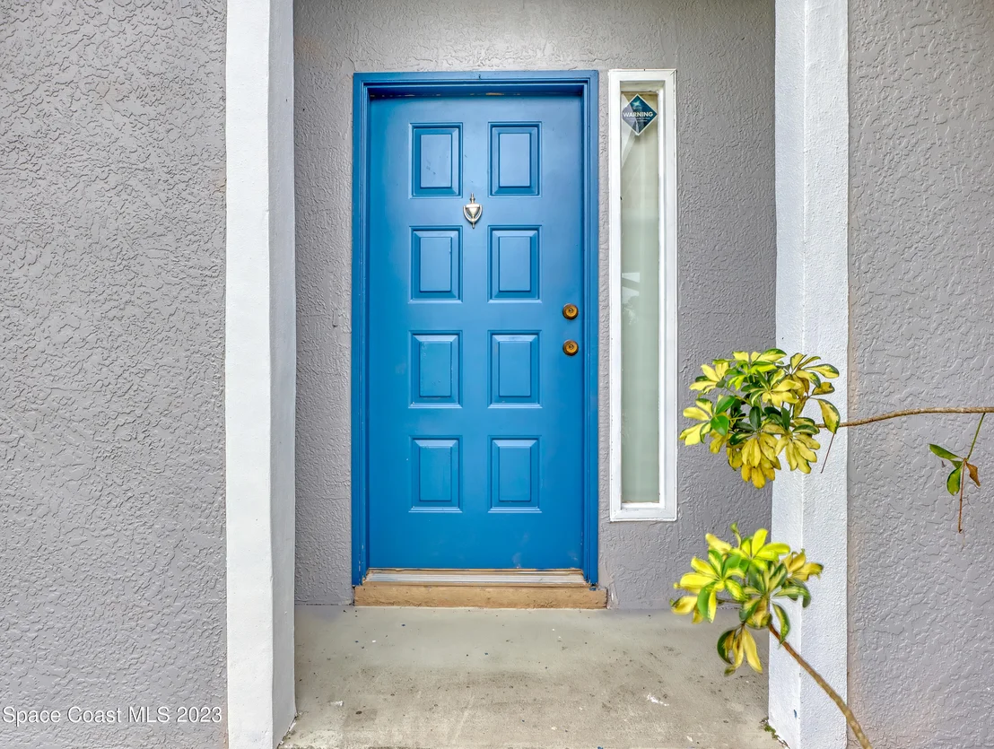 Photo of 958 Lyons Circle NW