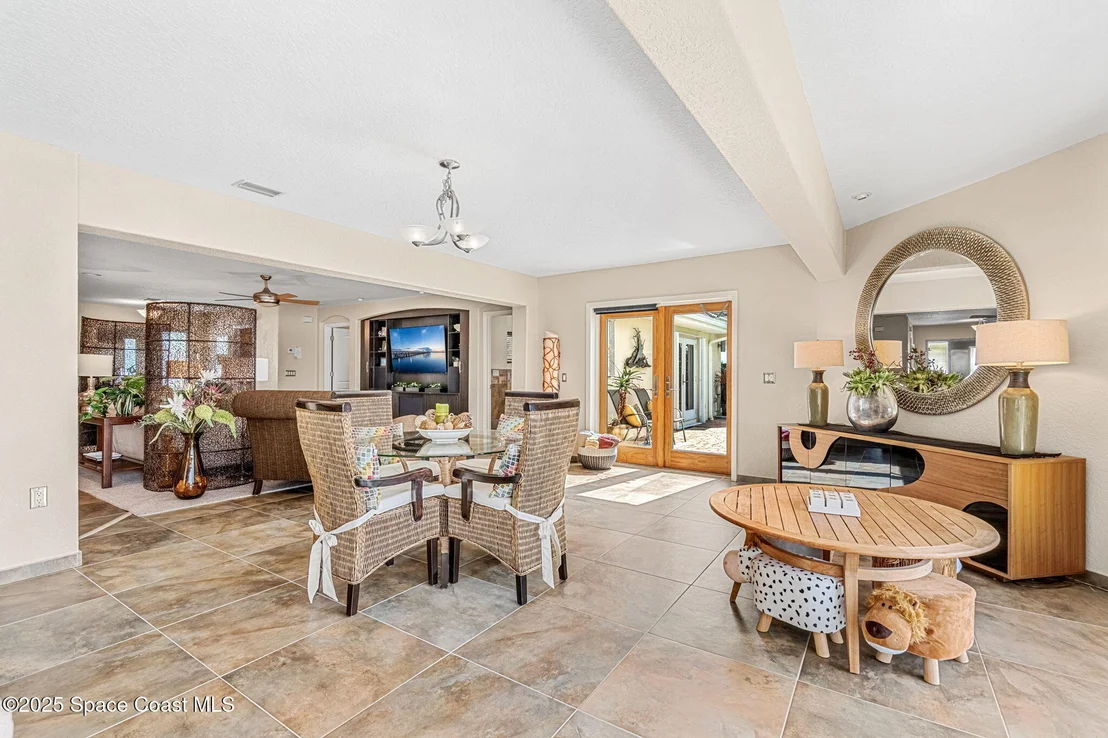 Photo of 561 Capri Road