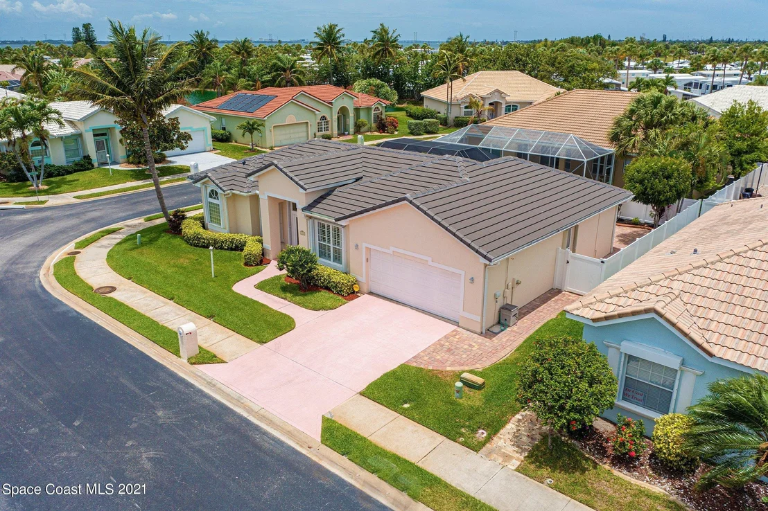 Photo of 232 Sanibel Way