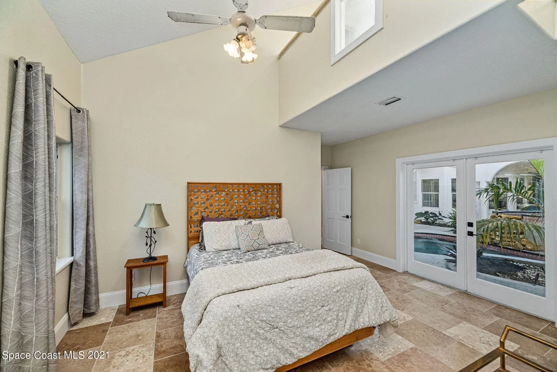 Photo of 472 Peregrine Drive