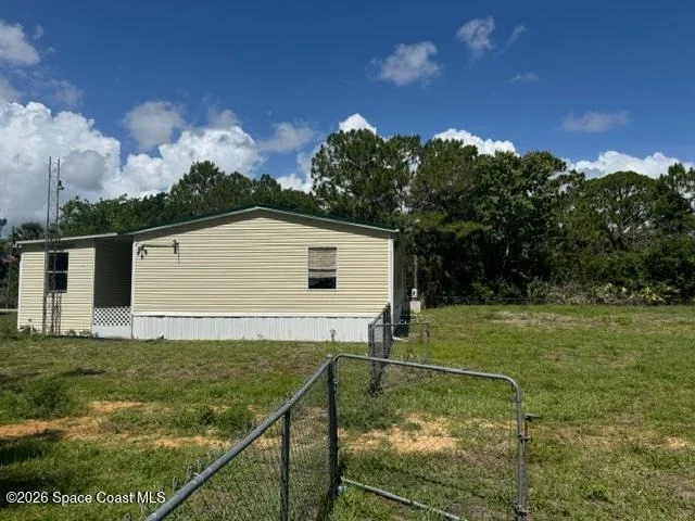 Photo of 900 Camp Road