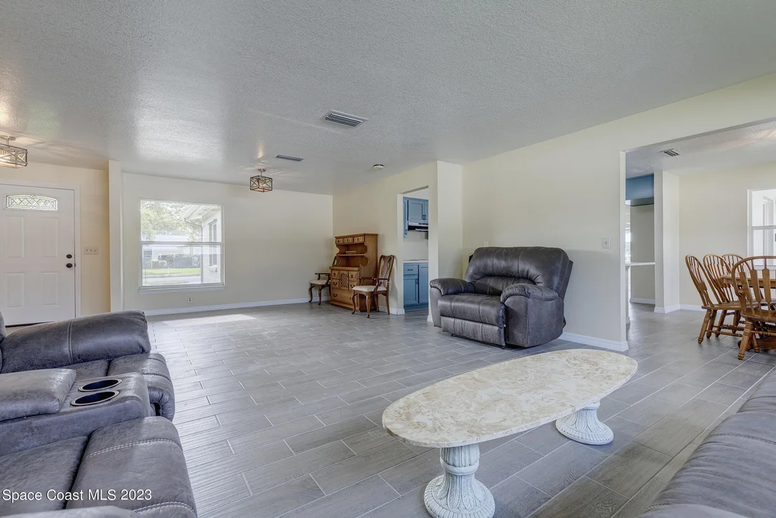 Photo of 1447 Floyd Drive