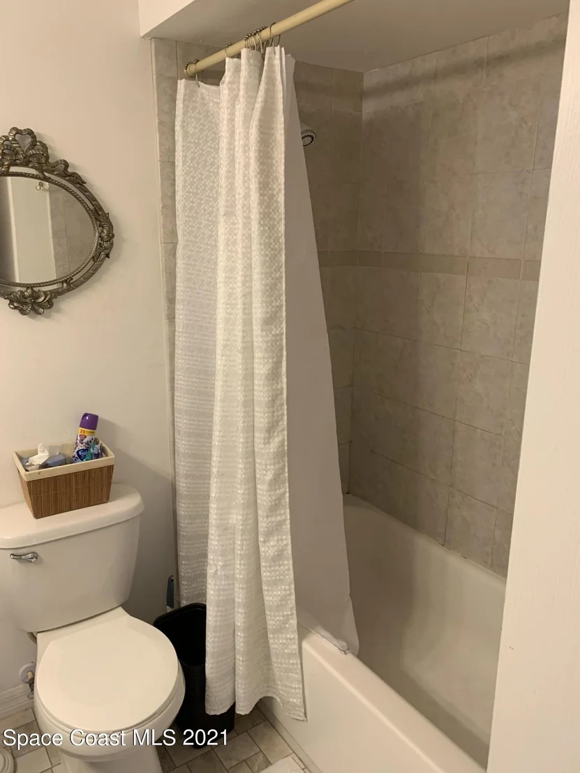 Photo of 3182 NE Edgewood Drive NE
