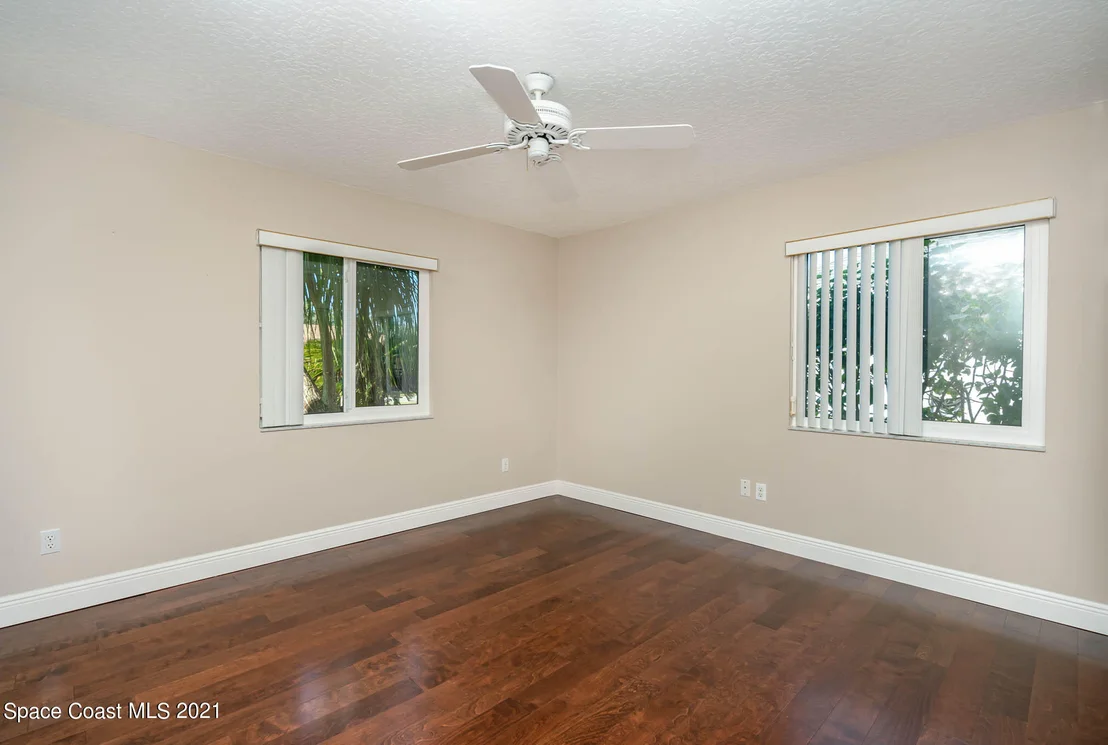 Photo of 1129 Continental Avenue