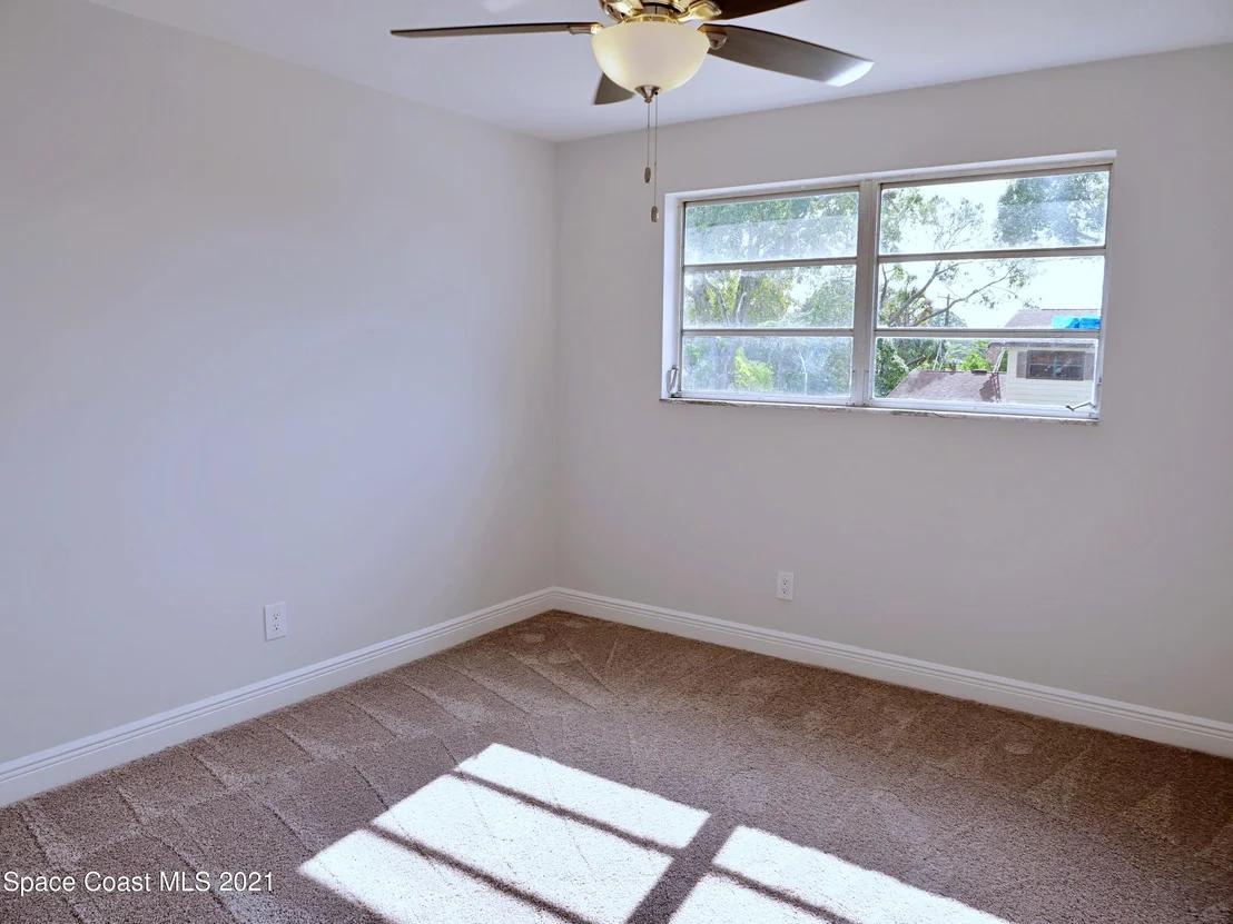 Photo of 1728 Golfview Drive
