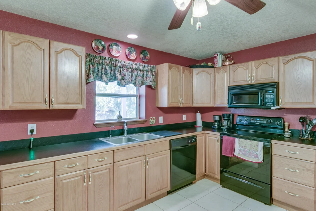 Photo of 3050 Washingtonia Drive