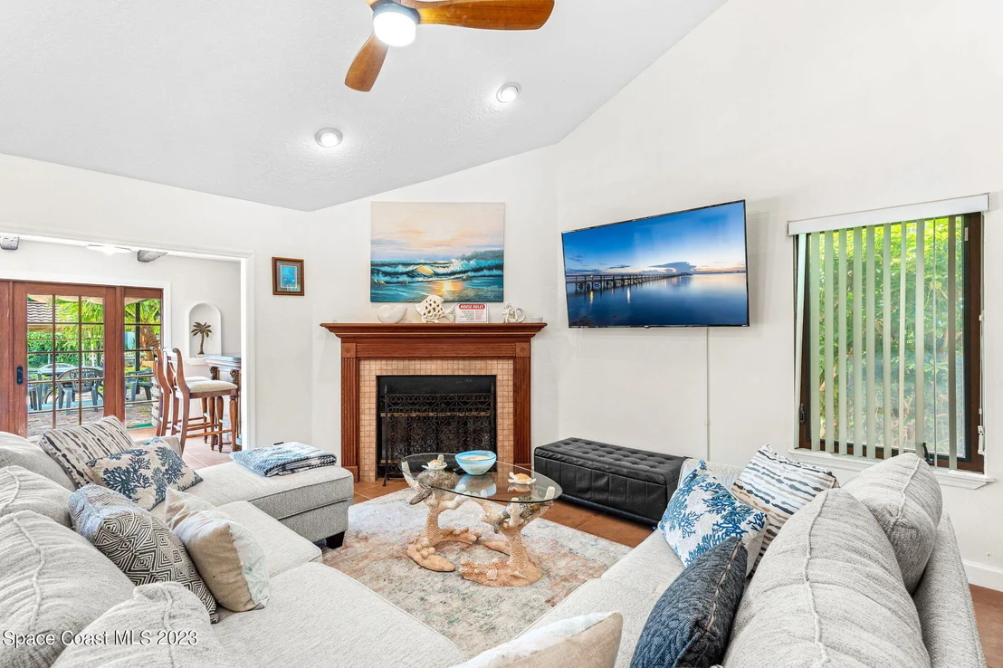 Photo of 442 Riverview Lane
