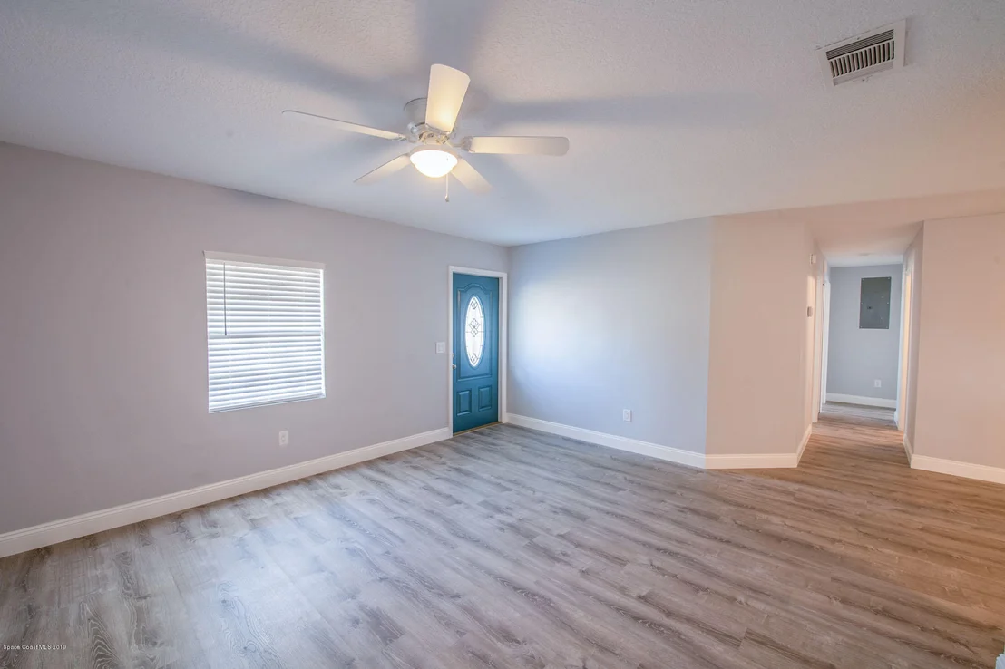 Photo of 1211 Bard Lane NE