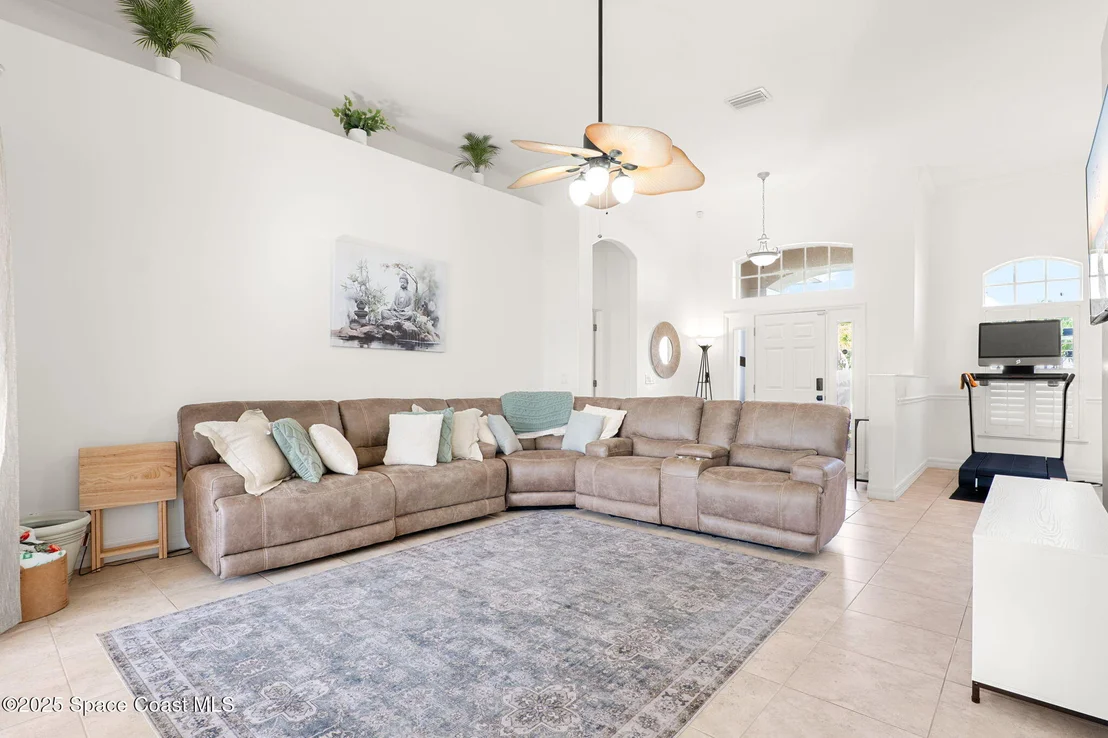 Photo of 379 Pentland Drive