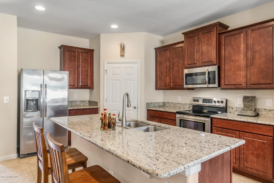 Photo of 1595 Fuji Drive