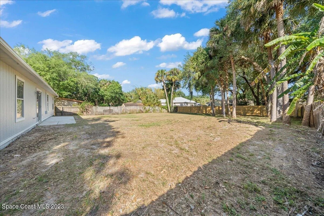 Photo of 6070 Adele Street