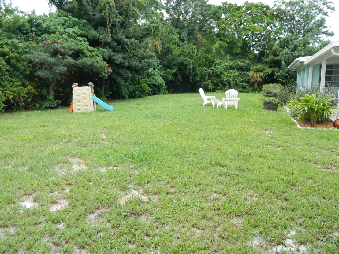 Photo of 1074 Tanglewood Lane