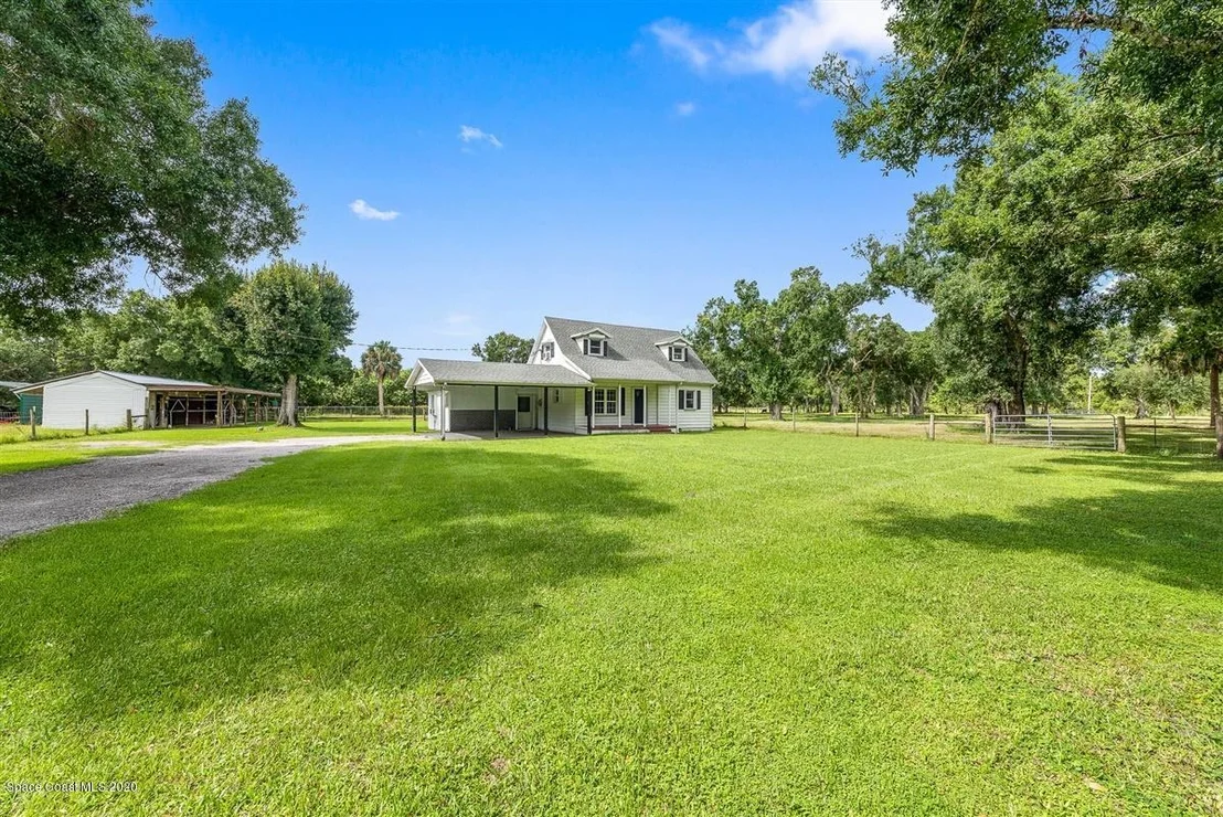 Photo of 1285 Hall Road