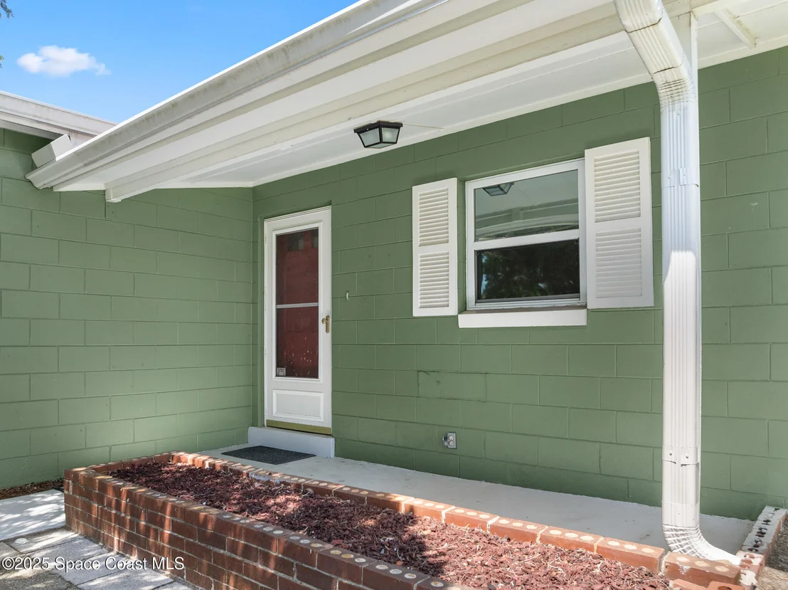 Photo of 350 Maple Place