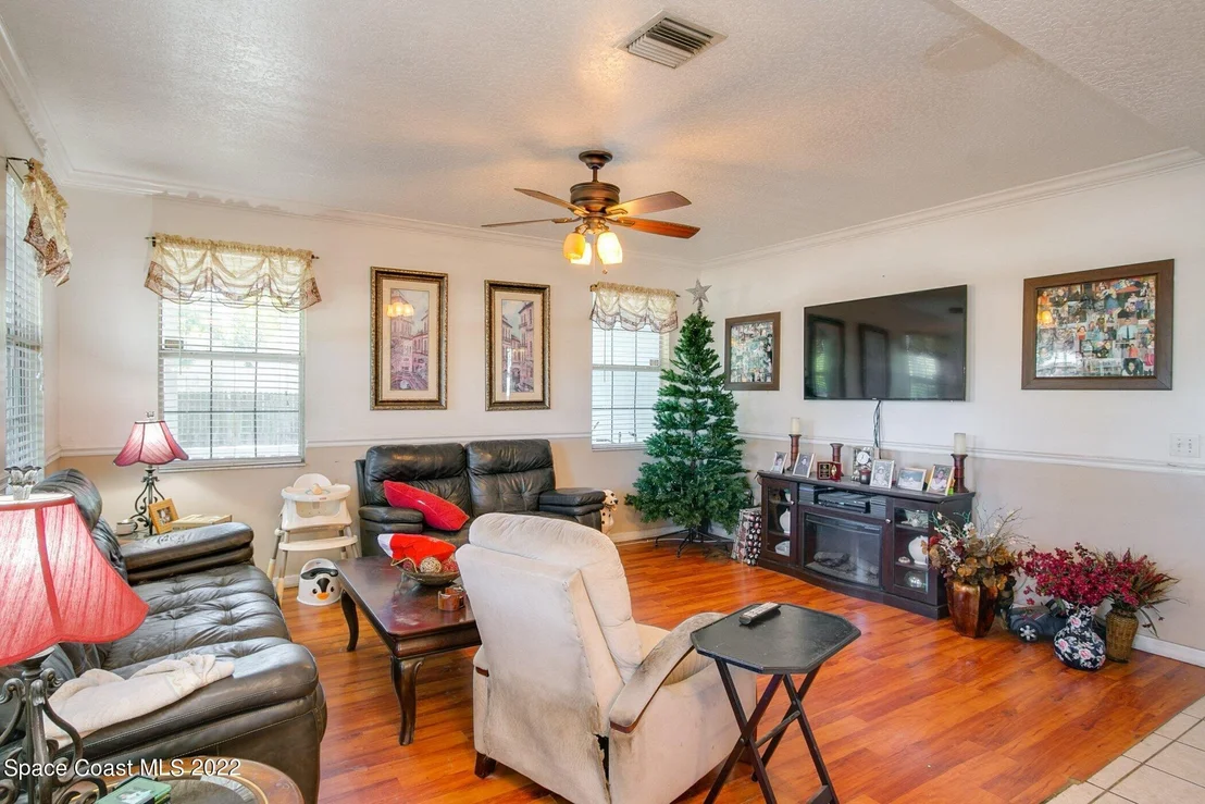 Photo of 6420 Abisco Road