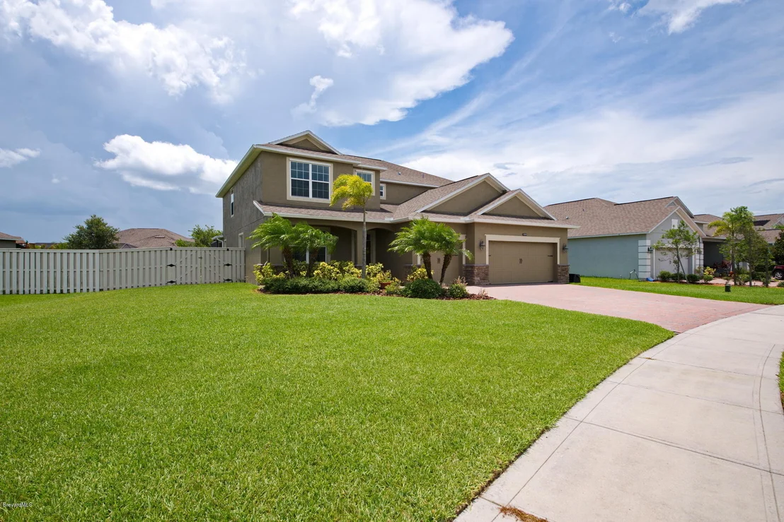 Photo of 5909 Croydon Court