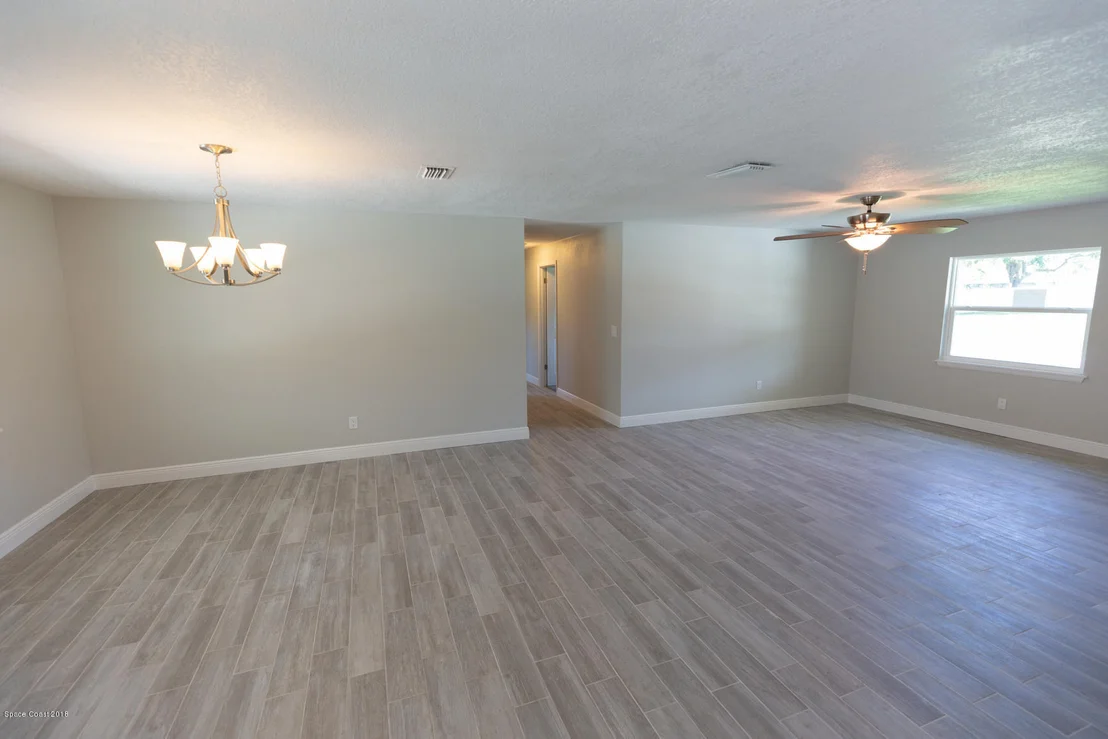 Photo of 312 Darrow Avenue