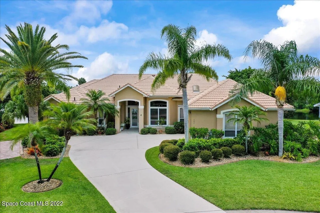 Photo of 302 Sandhurst Drive