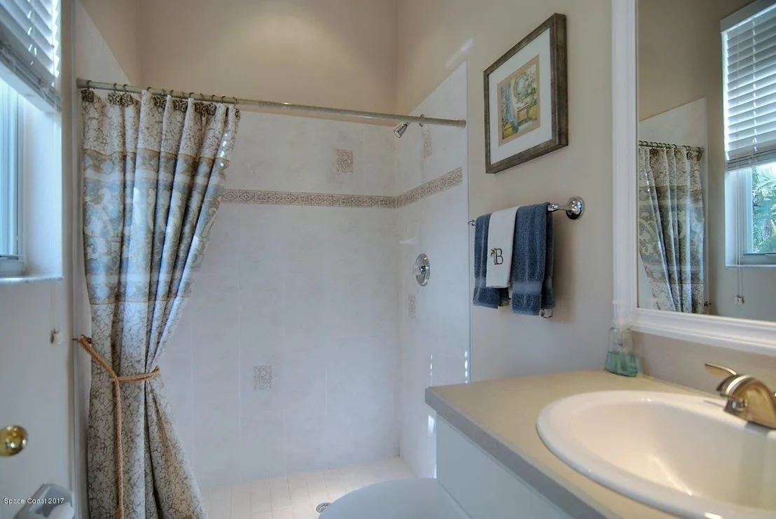 Photo of 6127 Arlington Circle