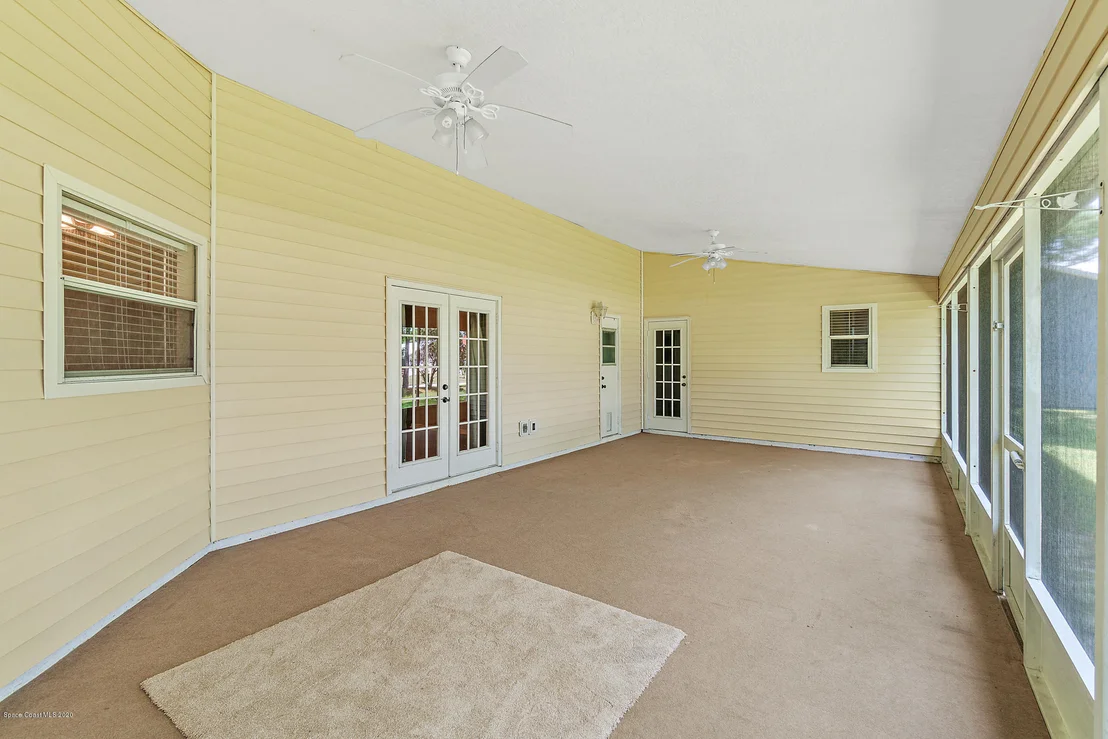 Photo of 1074 Red Bud Circle