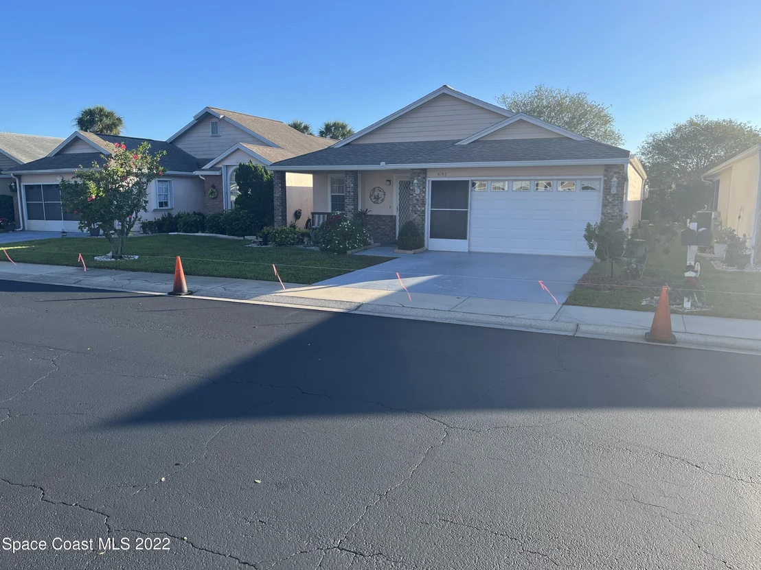 Photo of 4195 Green Oak Drive
