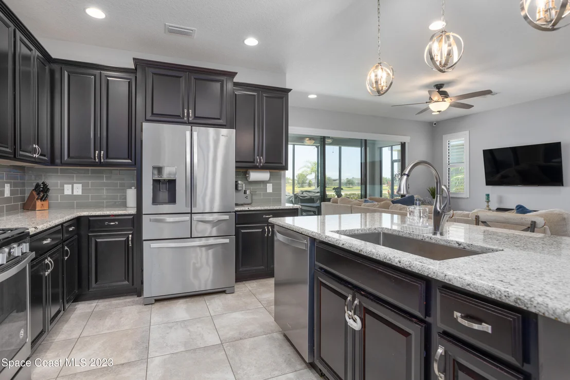 Photo of 7327 Bluemink Lane