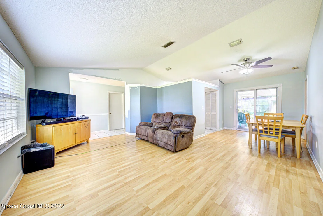 Photo of 6457 Hunt Road